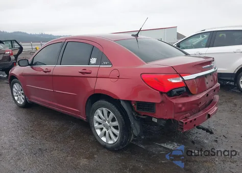 2011 Chrysler 200 Touring z USA, uszkodzony, nr VIN 1C3BC1FB5BN517464